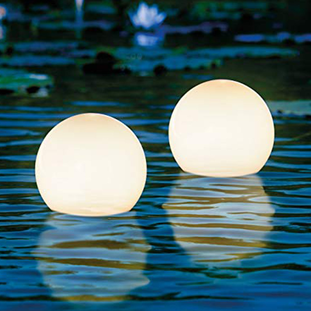 مجموعة من 6 مصابيح حديقة تعمل  - مراجعة Pool Light Solar Rechargeable وسعره